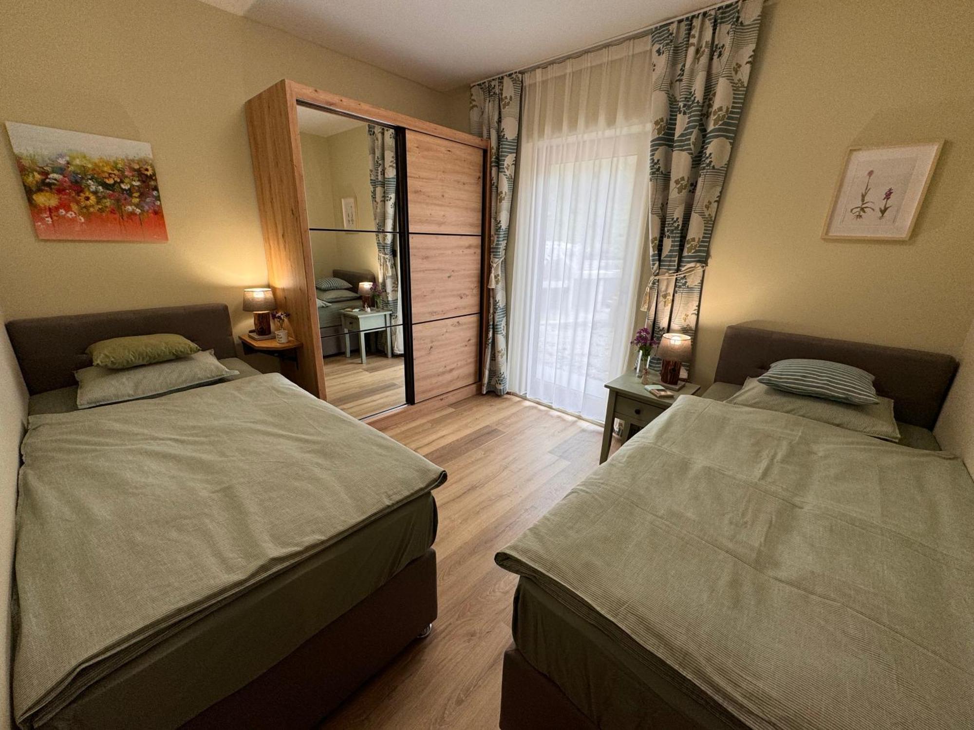 Apartment With A Terrace Forest Home Lullula Veprinac المظهر الخارجي الصورة