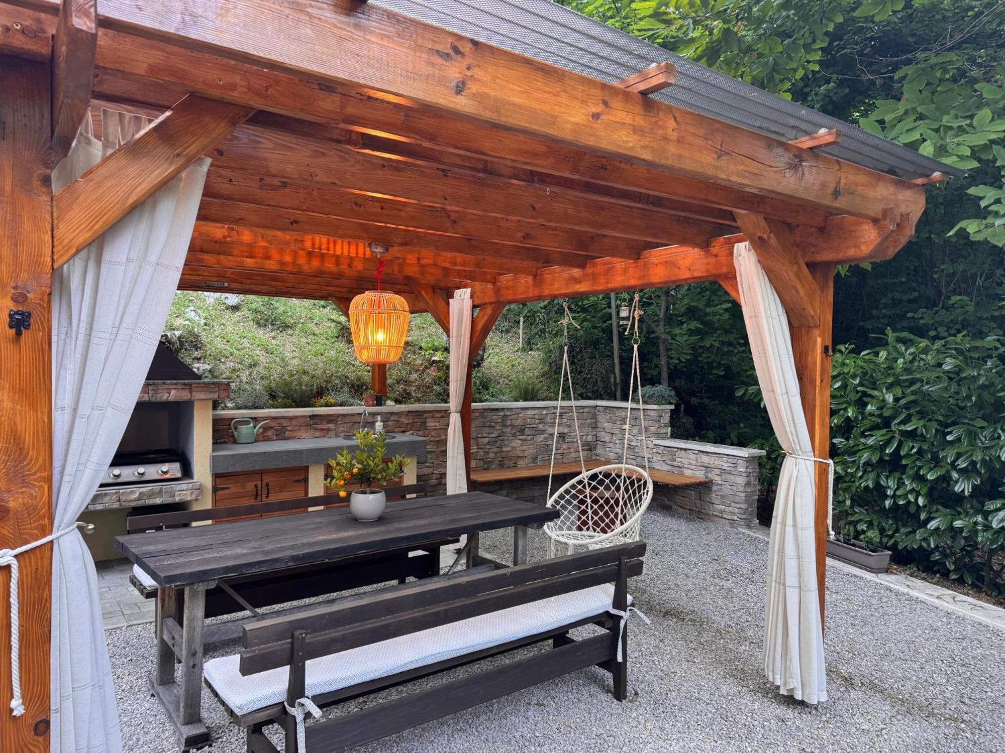 Apartment With A Terrace Forest Home Lullula Veprinac المظهر الخارجي الصورة
